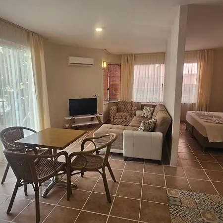 Selenya Hotel apartamentowy Marmaris