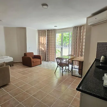 Selenya Hotel apartamentowy 3*