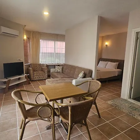 Hotel apartamentowy Selenya 3*