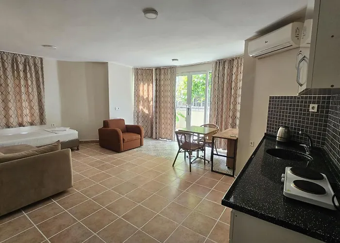 Selenya Hotel apartamentowy 3*