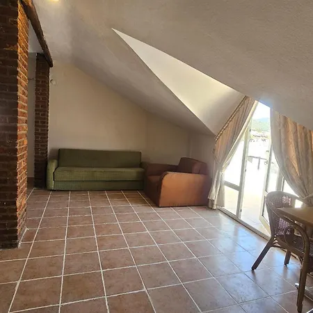 Hotel de apartamente Selenya