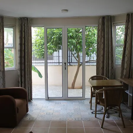 아파트호텔 Selenya 3*