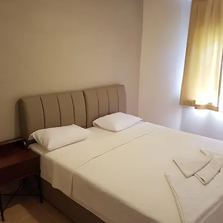 Selenya Aparthotel 3*