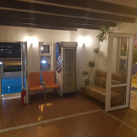 Apart Otel Selenya